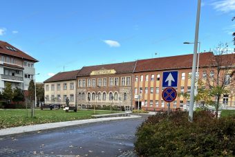 slider image